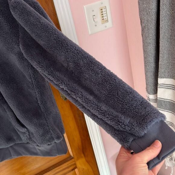 Muted Blue Fuzzy Blue Hoodie Sweatshirt Medium - Picture 3 of 5